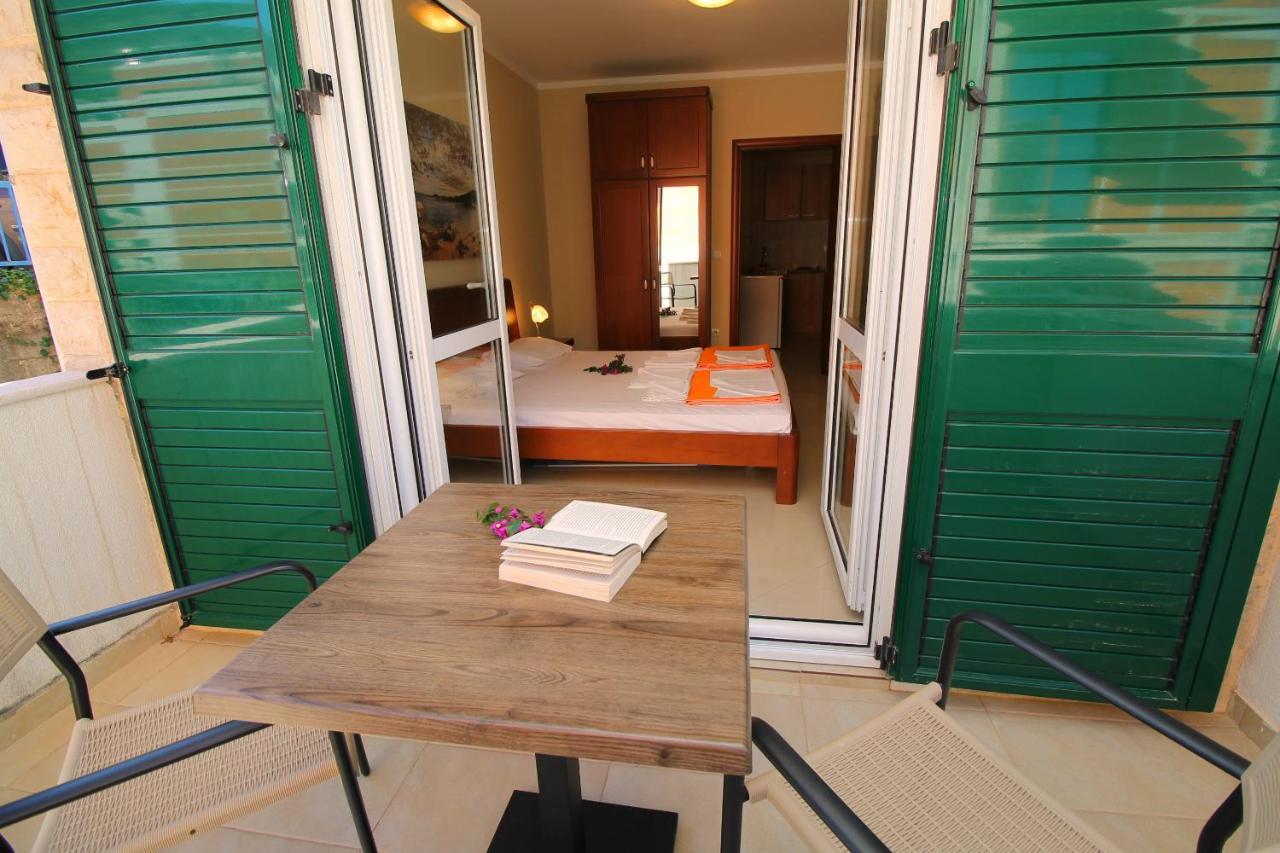 Guest House Villa Pastrovka Sveti Stefan Buitenkant foto