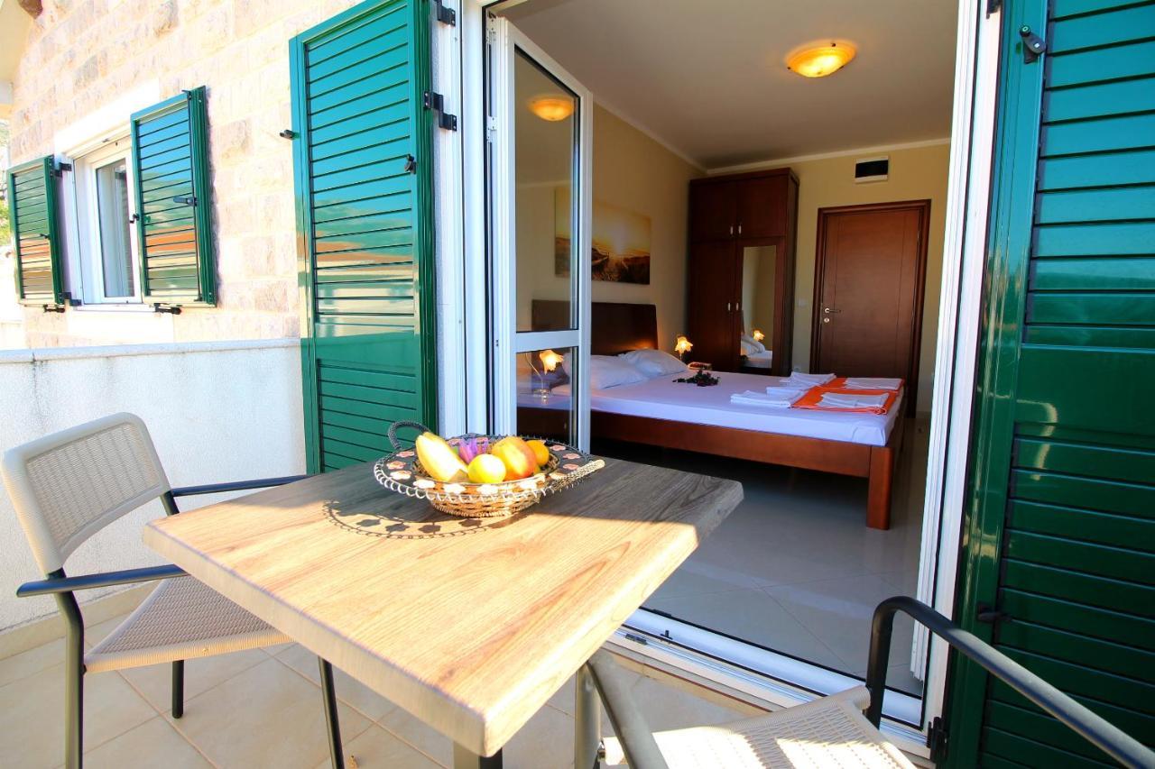 Guest House Villa Pastrovka Sveti Stefan Buitenkant foto