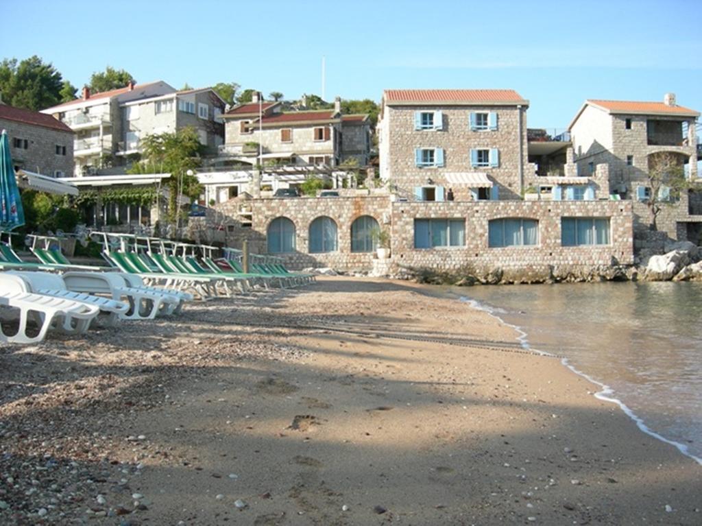 Guest House Villa Pastrovka Sveti Stefan Buitenkant foto