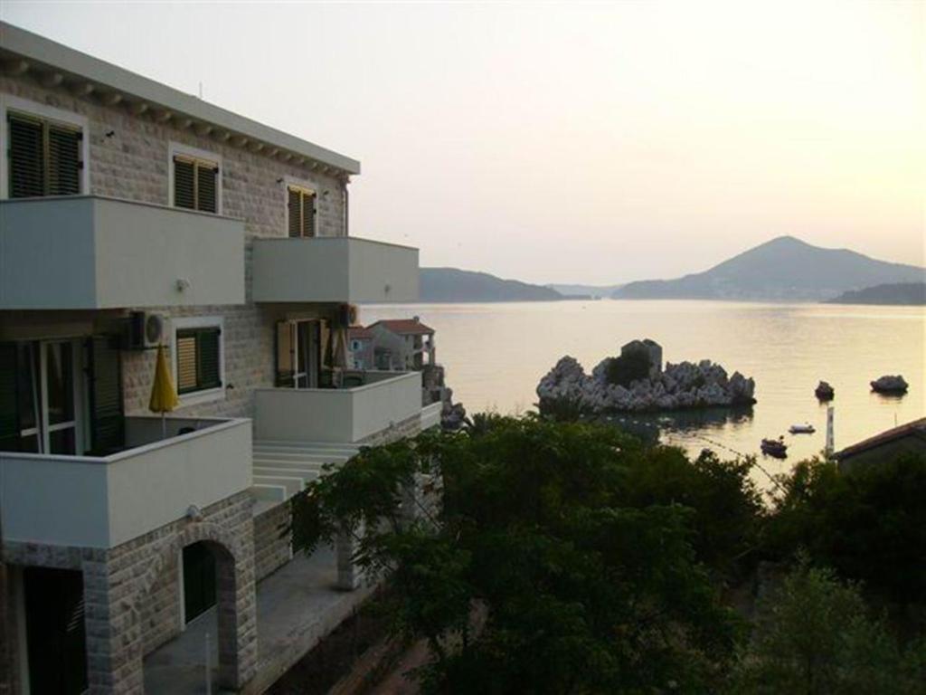 Guest House Villa Pastrovka Sveti Stefan Buitenkant foto