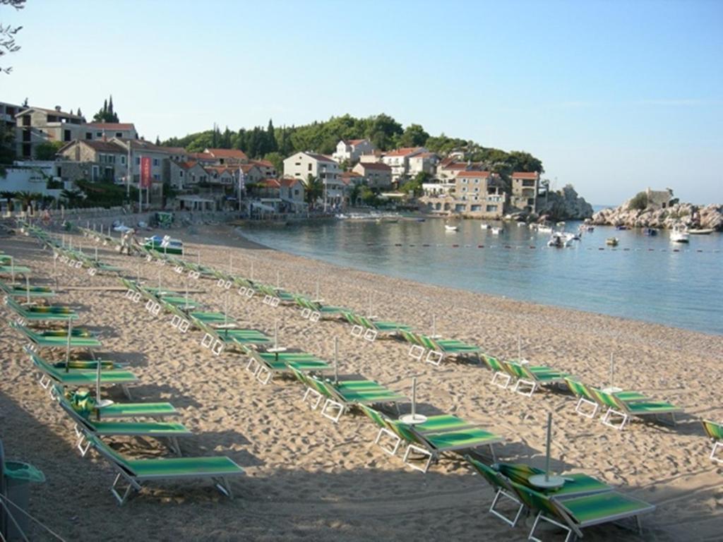 Guest House Villa Pastrovka Sveti Stefan Buitenkant foto